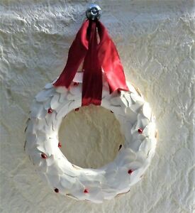 STARBUCKS STORE DISPLAY XMAS 2008, WHITE ORGAMI & RED BERRY WREATH 18" - Sold on eBay November 19th, 2023 for $157.24