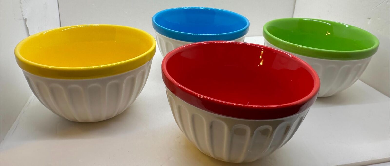 Starbucks Ice Cream Bowl Ribbed 12 oz 2007 Colored Trim Bowl Set Of 4 - Sold on eBay February 7th, 2025 for $70.00