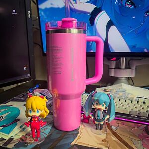 Stanley x Starbucks Winter Pink 40oz Tumbler (2024 Target Exclusive) New In Hand - Sold on eBay January 8th, 2024 for $280.00