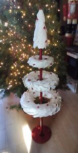 Starbucks Display WHITE PAPER LEAF WREATH CHRISTMAS TREE Red Berries 48" - Sold on eBay September 10th, 2023 for $233.99