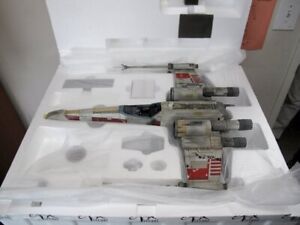 Star Wars X-Wing Red Five Mark Hamill Sig Edition Studio Scale Rep. EFX 291JR297