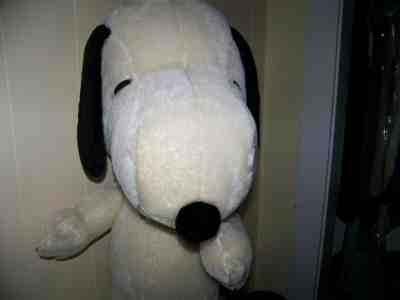Rare and Collectible Steiff Items : snoopy Steiff bear
