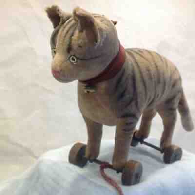 Antique Steiff velveteen cat on wheels