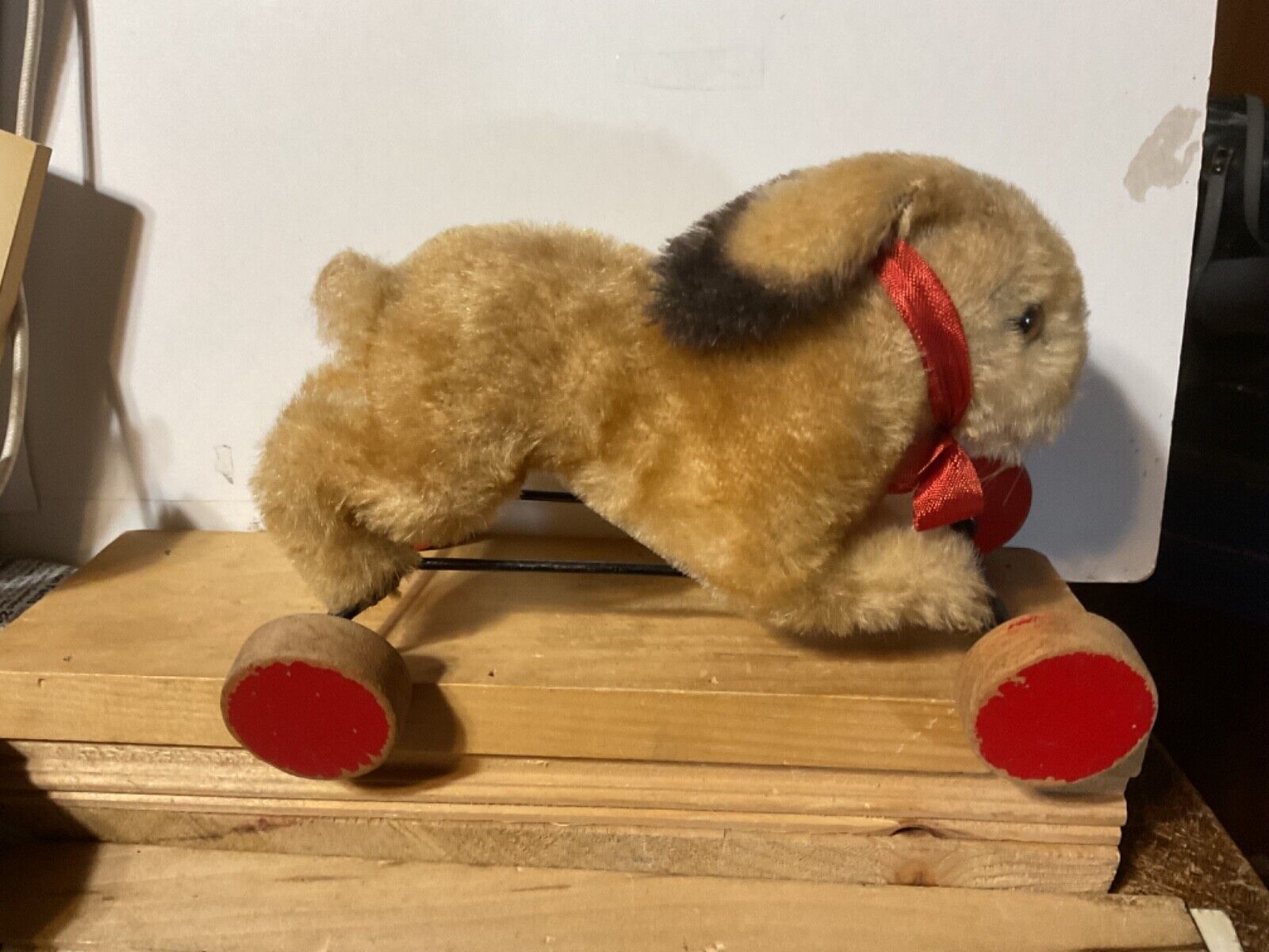 Vintage Steiff running Rabbit pull toy on wheels tan mohair brown eyes from 1957