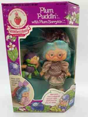 Vintage Strawberry Shortcake - Plum Puddin’ And Plum Berrykin (NRFB)