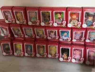 Complete collection Strawberry Shortcake 50 Dolls New + booklets 14cm