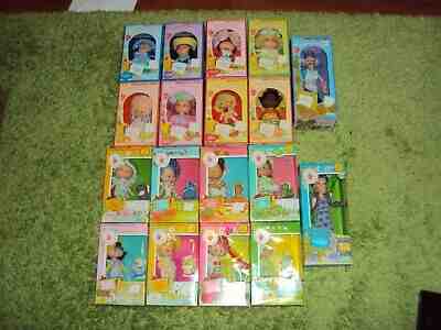 STRAWBERRY SHORTCAKE VINTAGE 1981 COMPLETE SET 18 DOLLS SEALED KENNER CANADA LOT