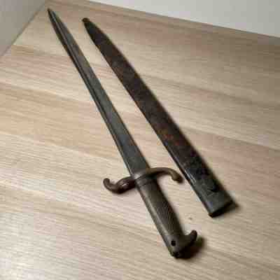 ANTIQUE SWORD BAYONET W/ SCABBARD ClAUBERG SOLINGEN 5 178 WM 68 25â? LONG