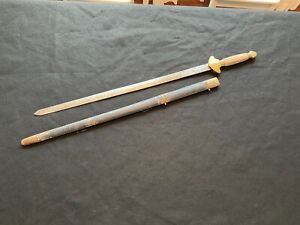 OLD ANTIQUE CHINESE LONG JIAN WITH WELL TEMPERED BLADE