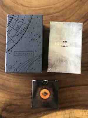 Uniqueï¿¼ tarot cards and book sets