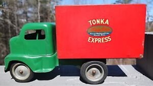 RARE All Original Vintage 1950 Tonka express box truck. Great condition.