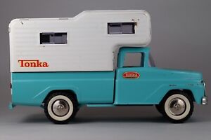 1963 Tonka Pressed Steel Blue # 530 Pickup Camper Mound Minnesota USA Toy Truck