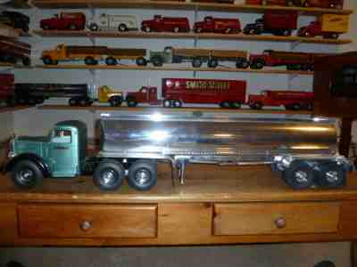 SMITH MILLER L MACK TANKER