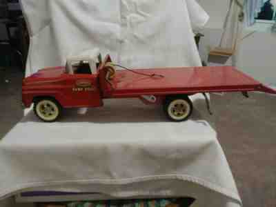 Vintage pressed steel tonka toy truck Ramp Hoist!! WORKING CONDITION** LOOK**
