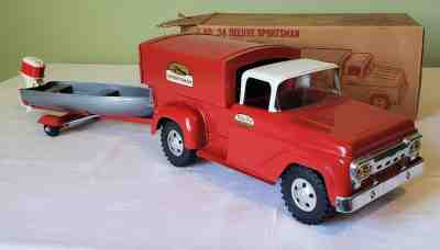 Tonka Toys Ford DELUXE SPORTSMAN PICK-UP TRUCK W/BOAT & TRAILER SET NO. 34 MIB