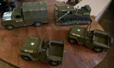 Vintage Tonka Army Truck Lot Of 4 GR 2-2431 Army Jeeps, Transport, BullDozer Set