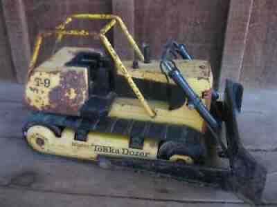 VINTAGE 1970s TONKA toy truck T9 Mighty TURBO DIESEL Bulldozer Pressed Steel