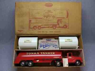 Tonka Tanker B-215 Bulk Storage Tanks Box Set Fuel Gasoline Truck EXCELLENT