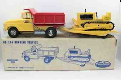 1961 Tonka #134 Grading Service w/ Box! HTF Red/Yellow Set, in Excellent shape