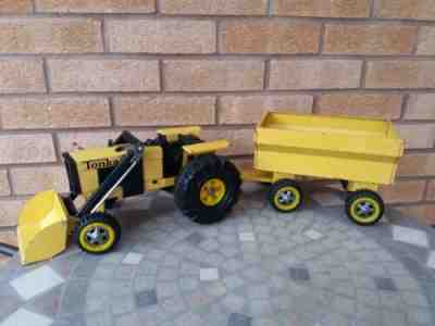 Vintage 1970's Mighty Tonka Tractor & Trailer + Box. Tonka Tractor & Trailer.