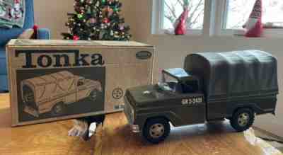 VTG Pressed Steel TONKA TROOP CARRIER Military Army Hauler Truck W/ Original Box