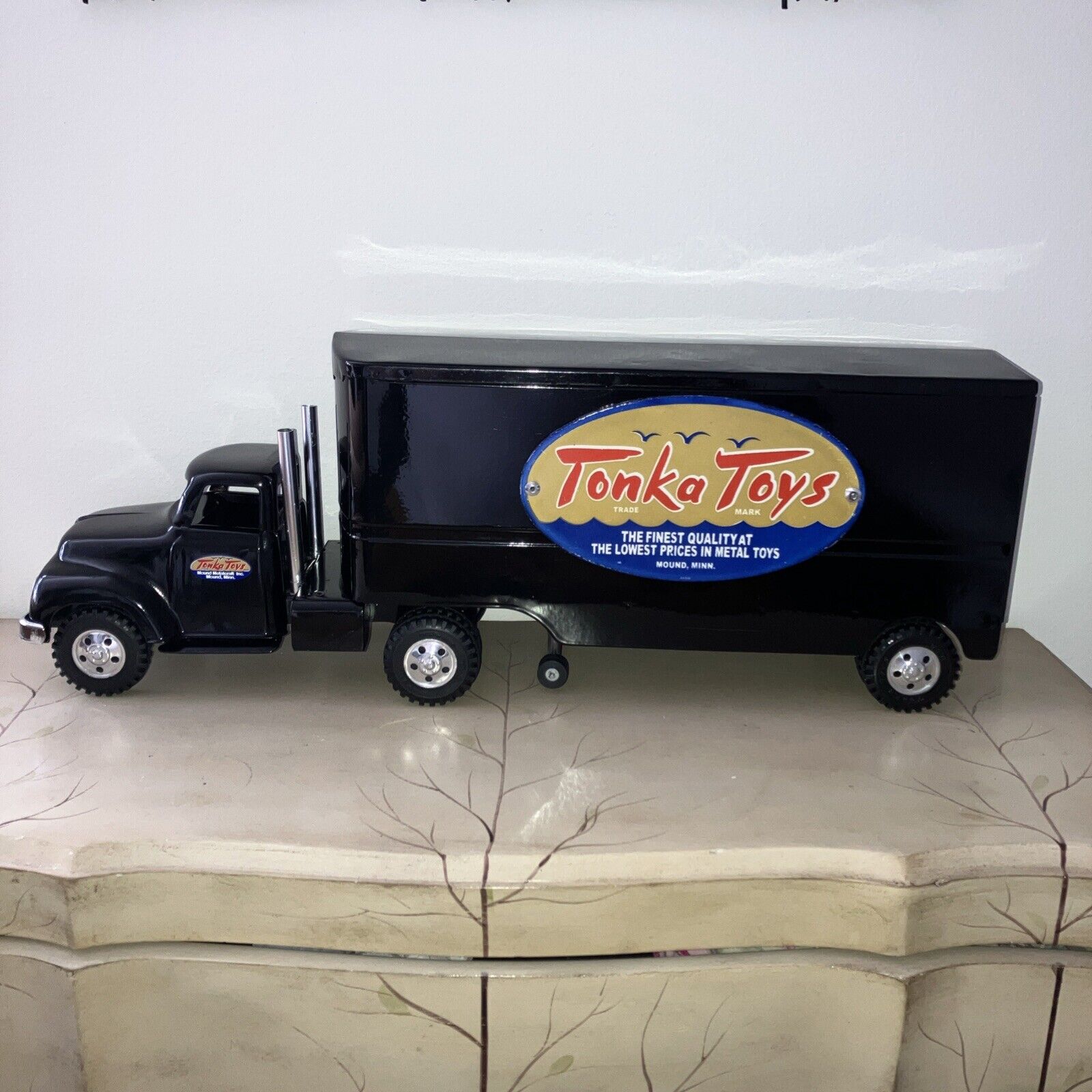 VINTAGE 1955 TONKA SEMI TRUCK CUSTOM PORCELAIN AND BLACK POWDER COAT VERY NICE