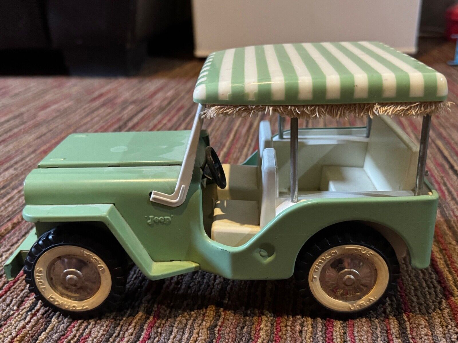 Vintage 1963 Tonka Jeep, Teal/ green with canopy