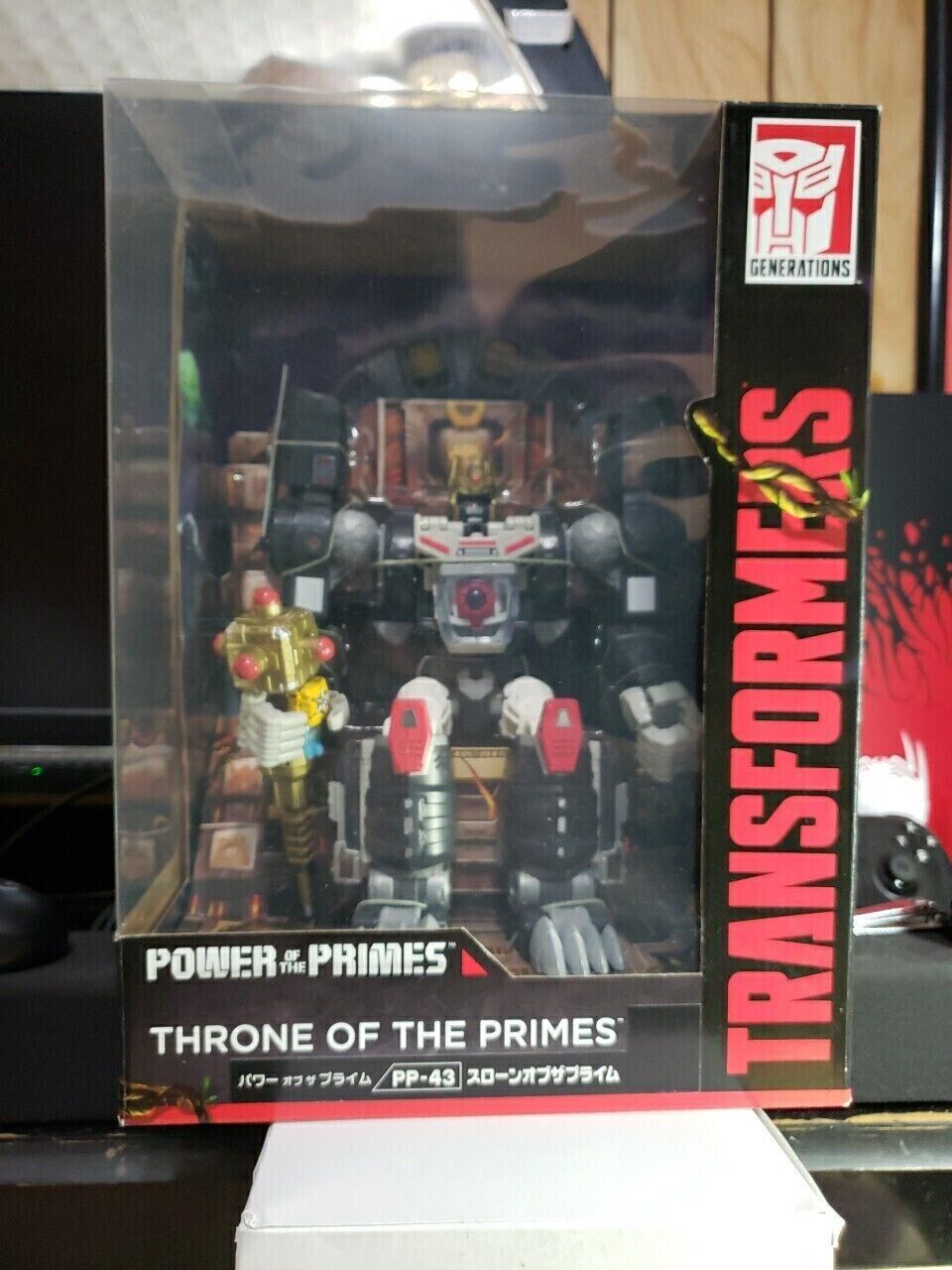 throne of the primes Optimus Prime Transformers