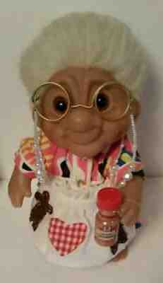 ORIGINAL with EXTRAS 84 Zeyda Grandma Grandmother Dam NORFIN Troll Doll granny