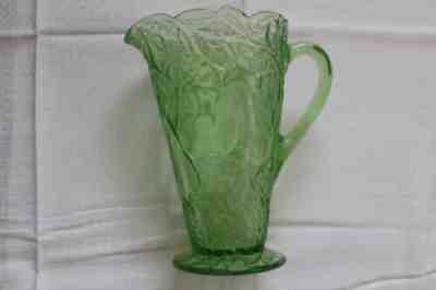 Avocado Sweet Pear No. 601 Indiana Depression Glass UV Uranium Pitcher Jug NICE!