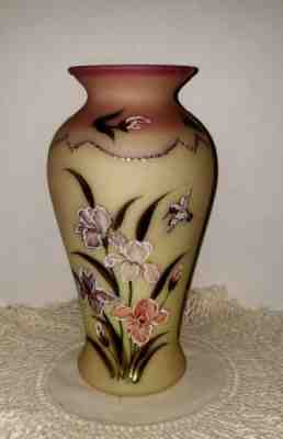 Fenton Glass Burmese Vase Uranium Marilyn Wagner