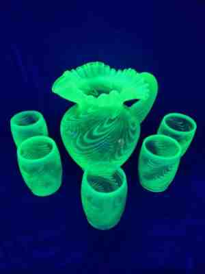 Fenton Green Opalescent Feather Swirl Pitcher & Tumbler (5) Set Uranium UV Glow