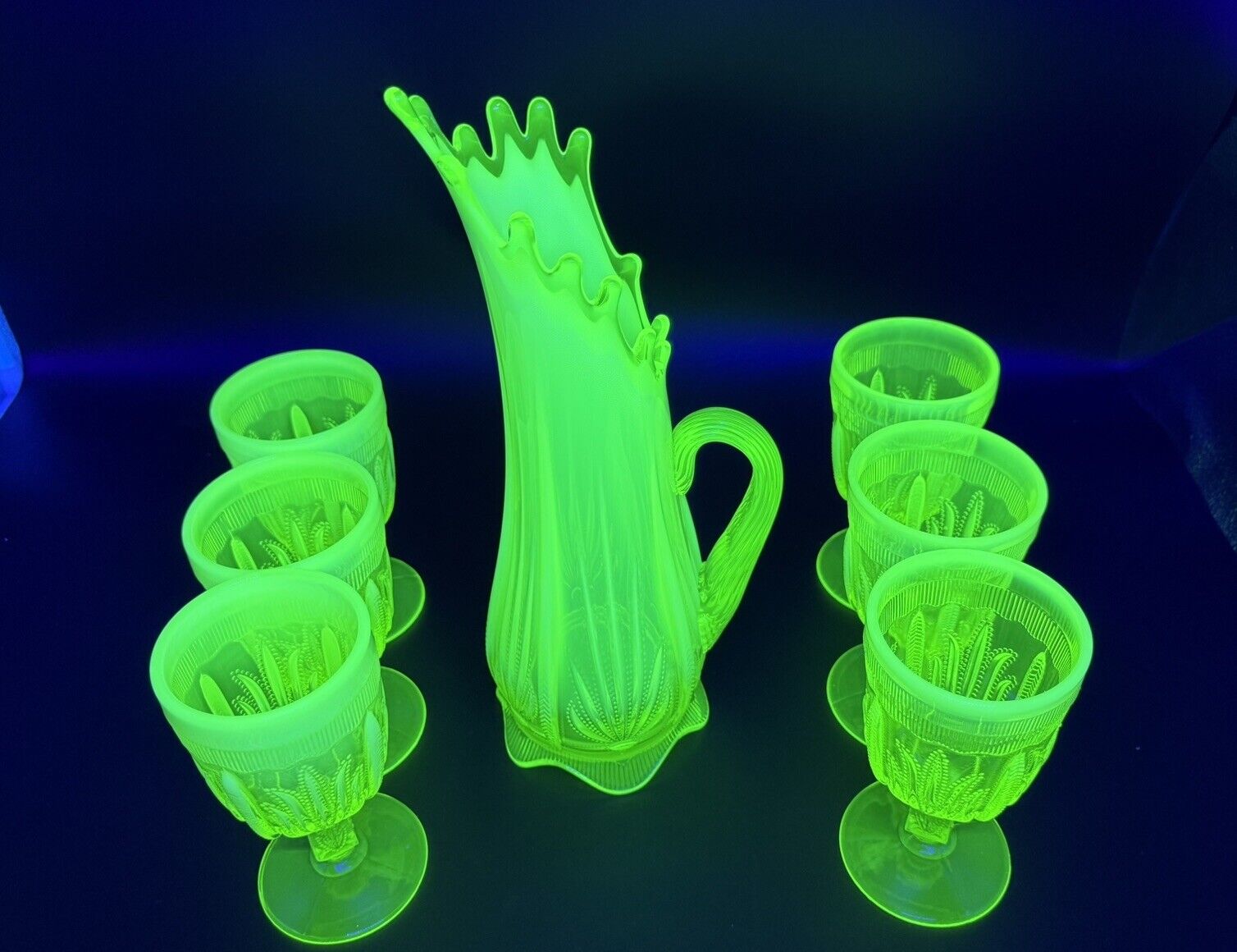 RARE Fenton Topaz Opalescent Cactus Water Pitcher 6 Cups Glows Uranium Glass