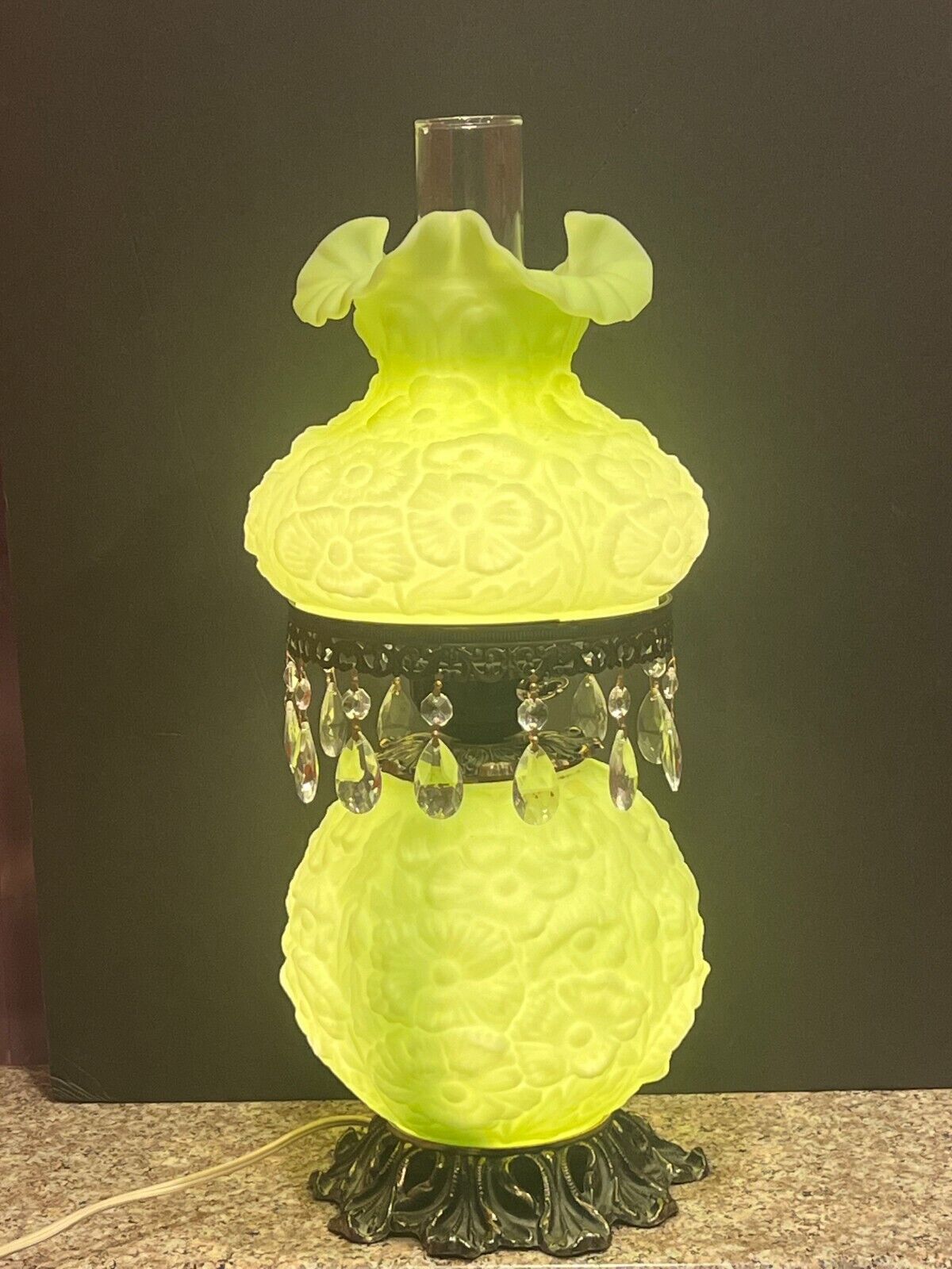 Fenton Lime Green Uranium Glass Poppy GWTW Lamp - Glows!