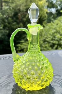 Hobbs Brockunier Uranium Glass Cruet hot