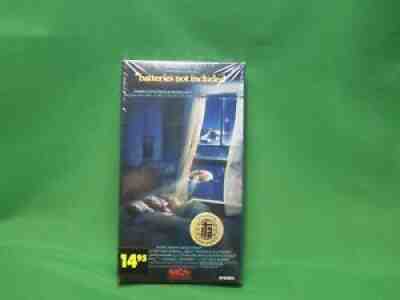 VHS#1 RARE "BATTERIES NOT INCLUDED"Sealed Red-MCA /White MCA Home Vidio On Side