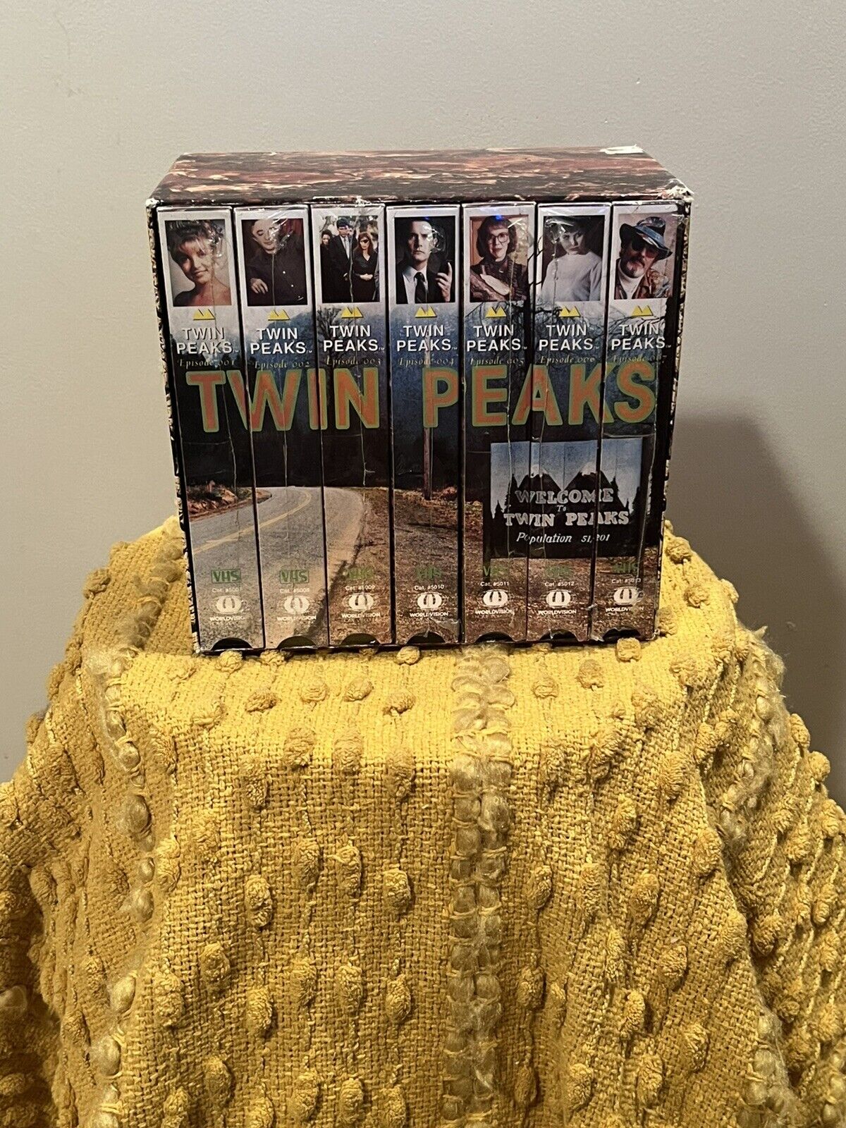 Twin Peaks - Special Collectors Edition, Seasons 1 & 2 (VHS, 1993, 12-Tape Set)