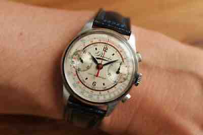 BOVET vintage chronographe - rare - valjoux 22 - faantastic dial - from 50-60's