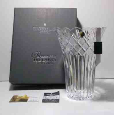 *VINTAGE* Waterford Crystal Romance of Ireland IRISH LACE (1996) Vase 10