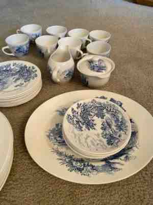 Wedgewood VINTAGE China Dinnerware Set Countryside 41 Pc Set