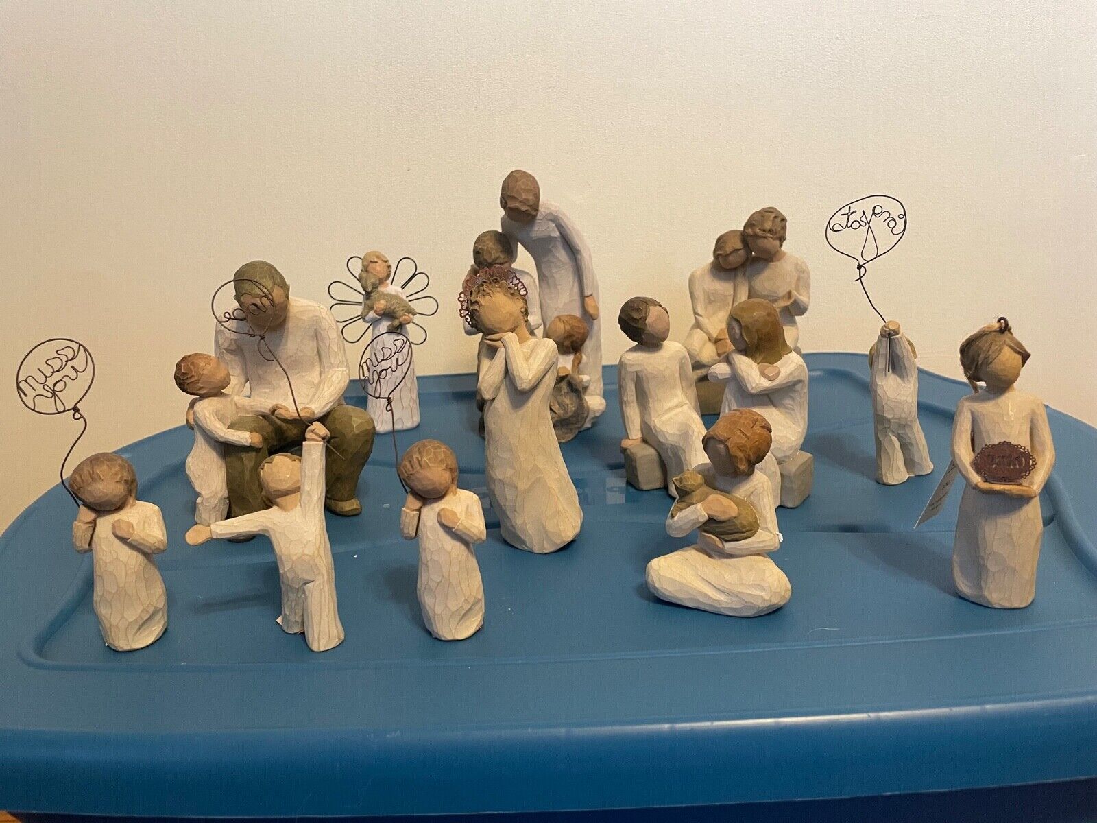 willow tree figurines lot 0f 12. Susan Lordi. Demdaco signature collection.