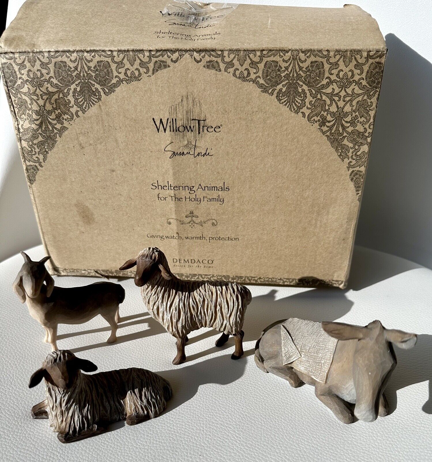 WILLOW TREE by DEMDACO - Sheltering Animals for the Holy Family W/box perfect!