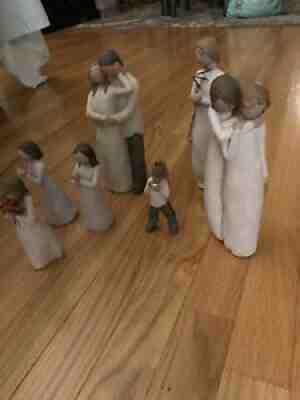 Lot of 7 WILLOW TREE figures. Mother, Daughter, Girls, Boy Willow Tree