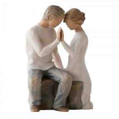 Willow Tree Figurine Around You by Susan Lordi 27182