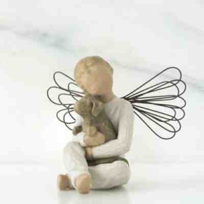 Willow Tree 26062 Angel of Comfort Hand-Painted Sculpted Figurine Brand New