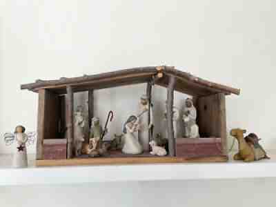 Willow Tree Nativity set 14 Pcs & Barn