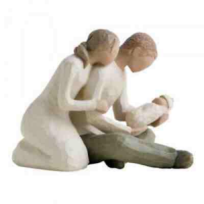 Willow Tree New Life Figurine Ornament 26029 Parents with new baby - New & Boxed