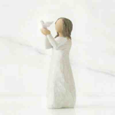 Willow Tree Soar Figurine by Susan Lordi New 27173 Brand New