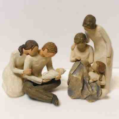 Willow Tree New Life Figurine Demdaco Susan Lordi Parents with Baby Generations