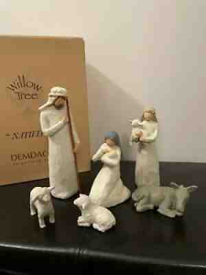DEMDACO Willow Tree - Nativity "Behold the awe and wonder of the Christmas Story